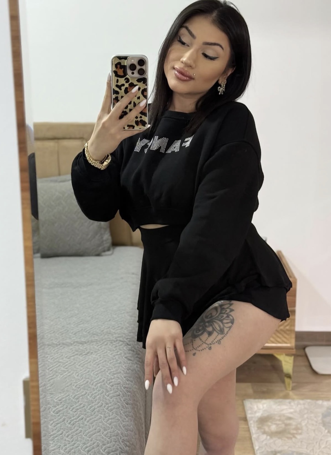 Küçükhusun Esmer Escort Bayan Neval